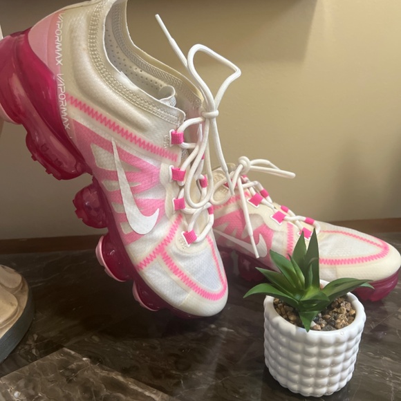 Nike Air Vapor Max 2019 - Picture 3 of 5